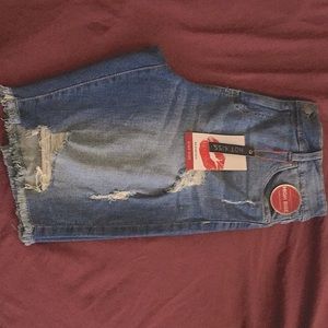 BRAND NEW!High waisted shorts .
